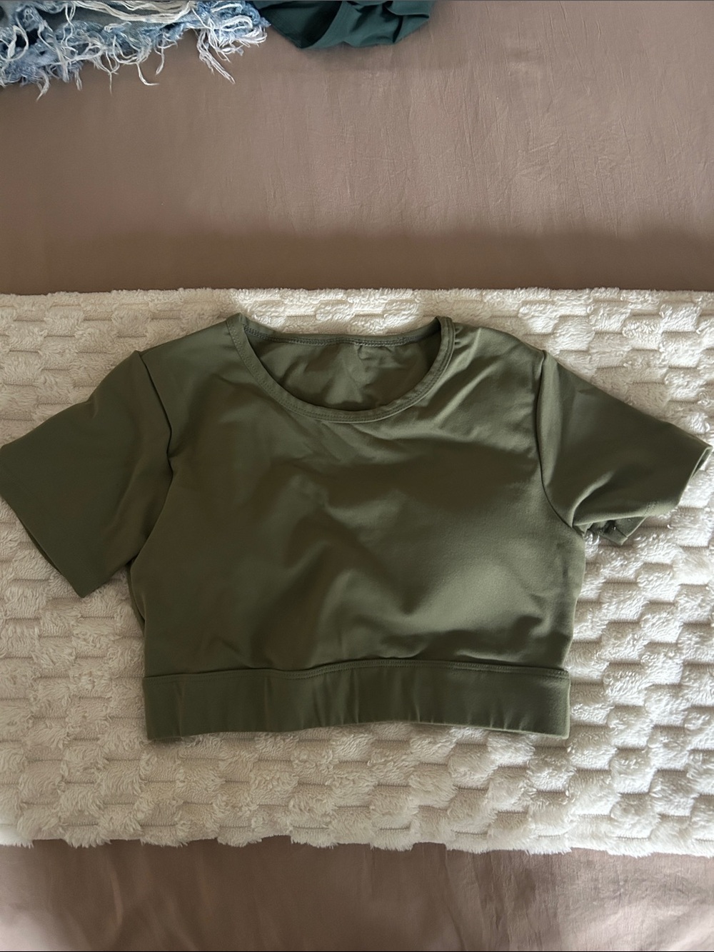 NVGTN Olive Crop Tee - Short Sleeve Crew